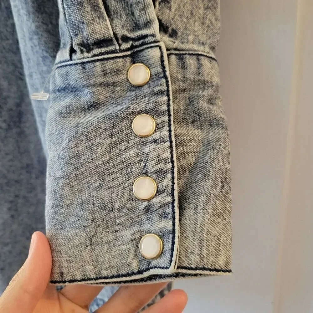 Free peopleCharlie Denim Bd Top in Lightest Indigo XS